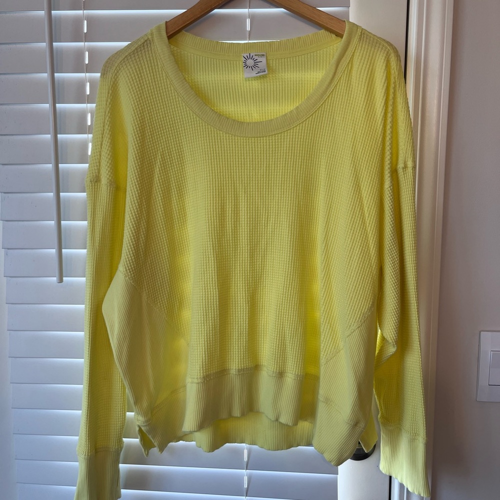 Aerie Yellow Long Sleeve Top